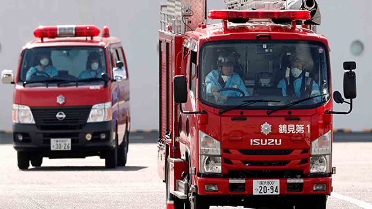 అపార్టుమెంట్‌లో అగ్ని కీలలు.. నలుగురు సజీవదహనం