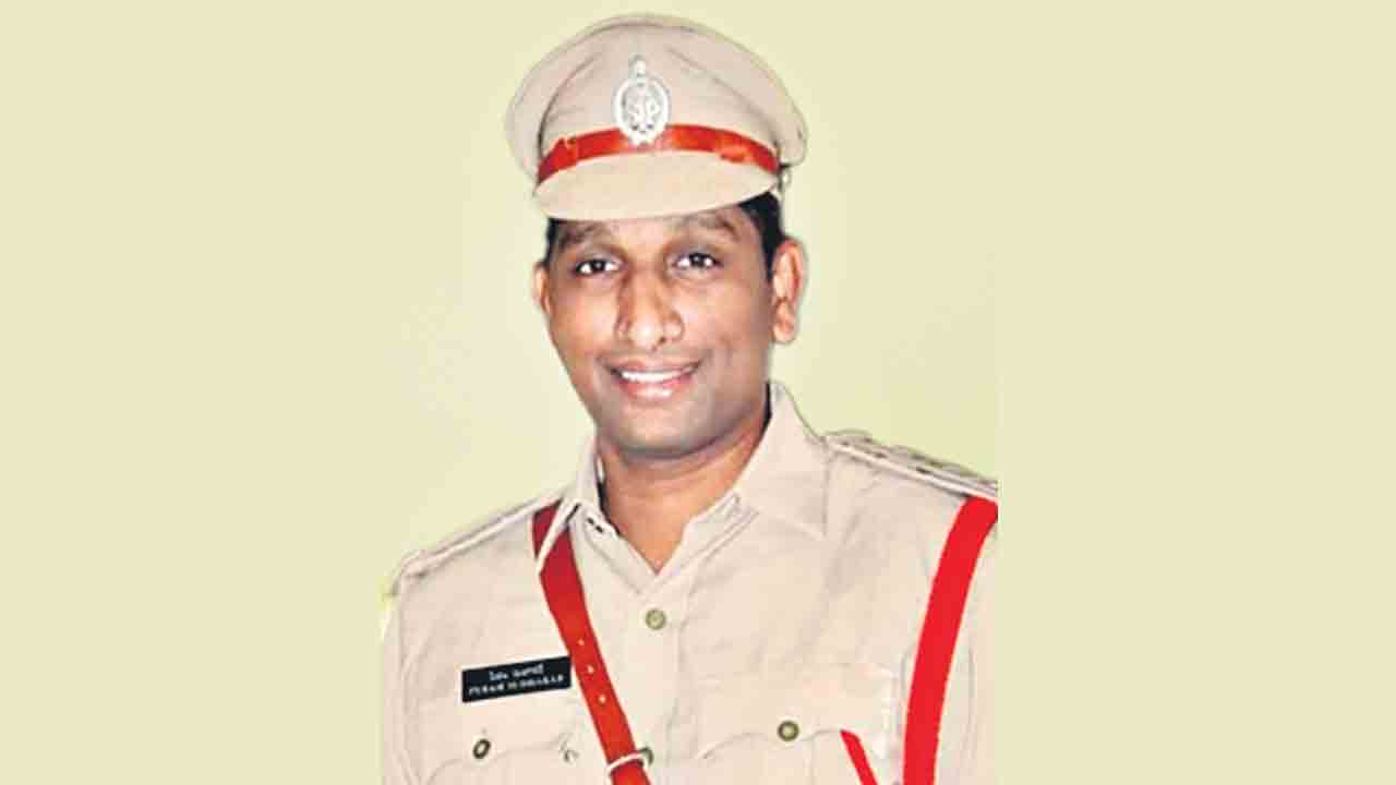 అవినీతి సీఐ అరెస్ట్‌.. బెయిల్‌