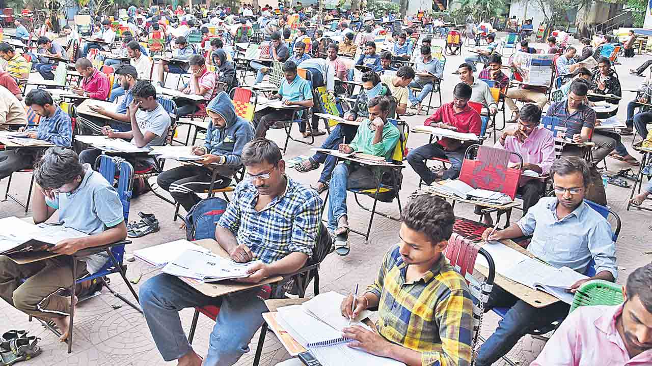 తొమ్మిది నెలల్లో 60,929 ఉద్యోగాలు