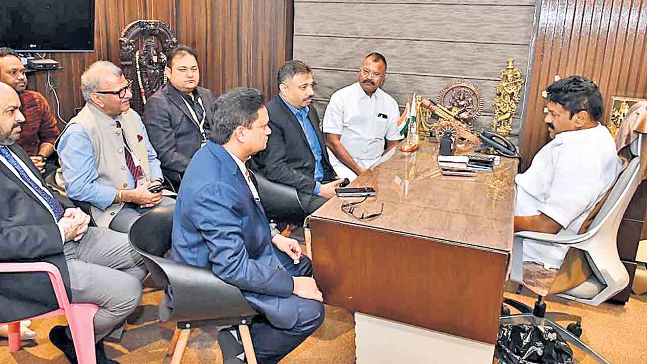 పెట్టుబడులకు రాష్ట్రం అనుకూలం