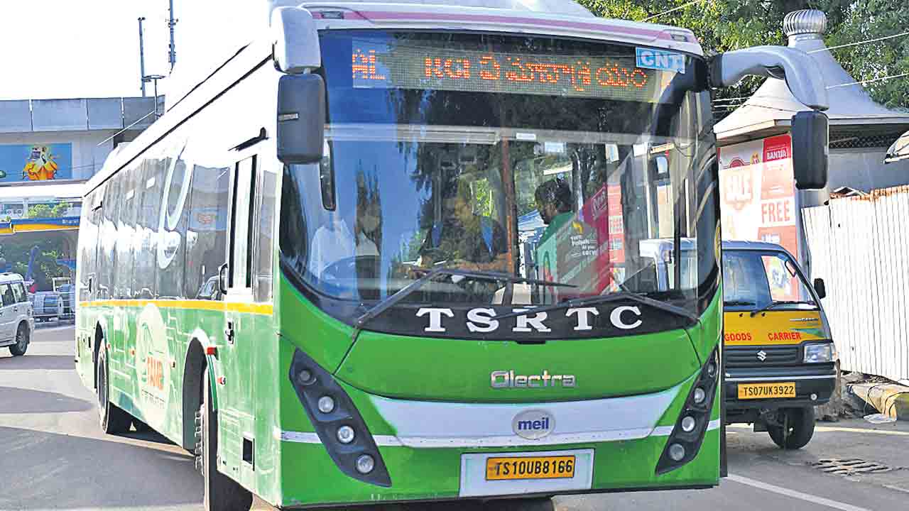 కోకాపేట్‌కు ప్రత్యేక బస్సులు