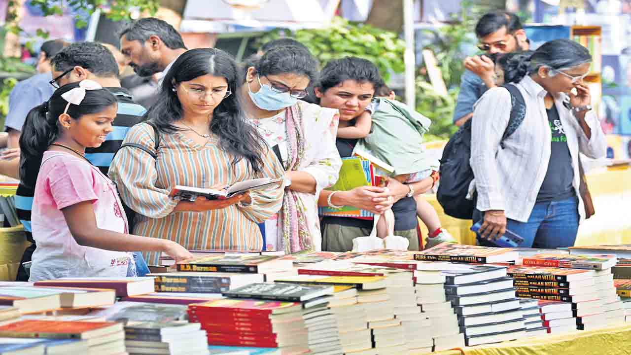 సాహిత్య సమాలోచనలు..వైవిధ్య చర్చలు