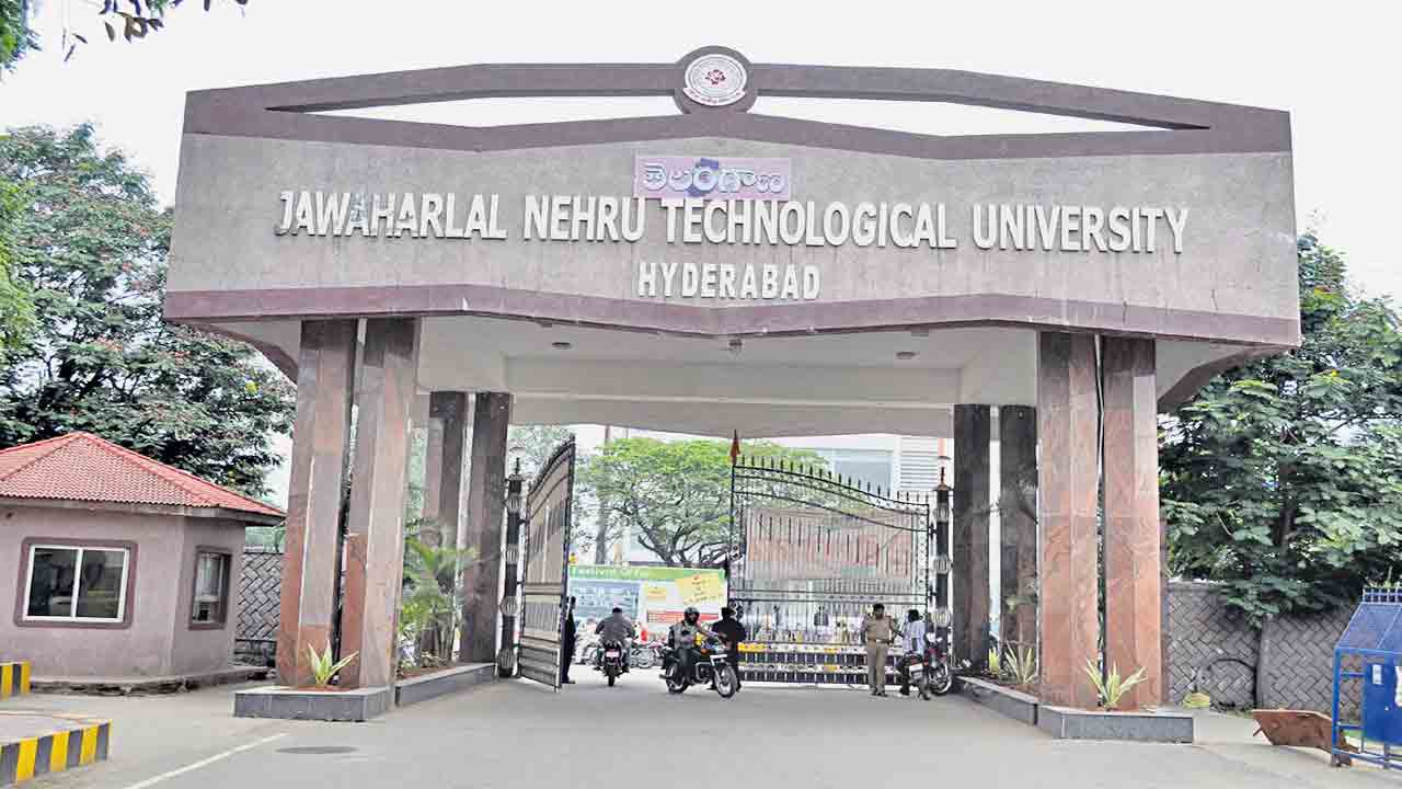 జేఎన్‌టీయూలో పూర్వవిద్యార్థుల విభాగం ఏర్పాటు
