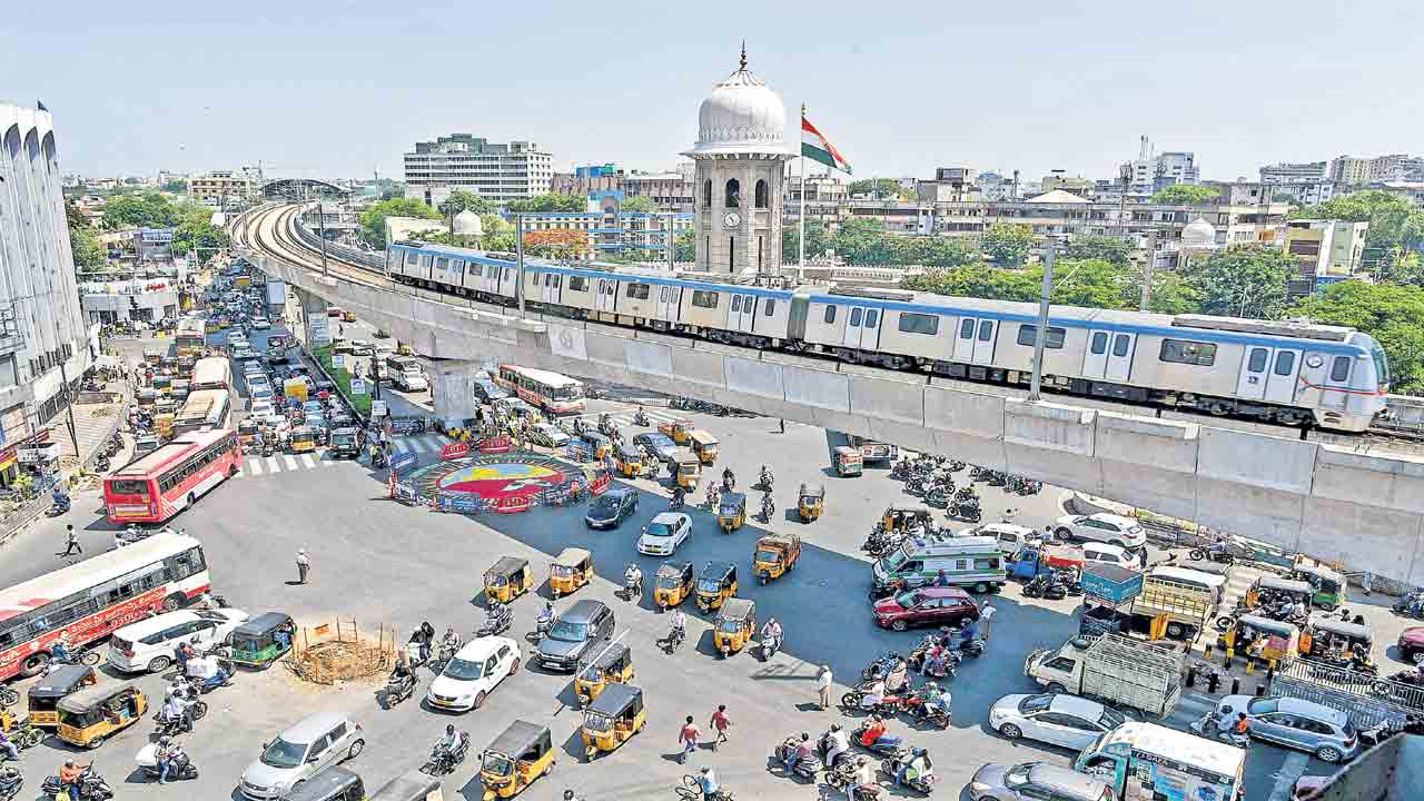 31 కిలోమీటర్లు..14 మెట్రో స్టేషన్లు?