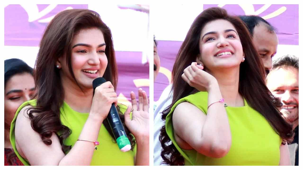 Honey Rose | చిలుకపచ్చని డ్రెస్‌లో కైపెక్కిస్తున్న హనీ రోజ్..