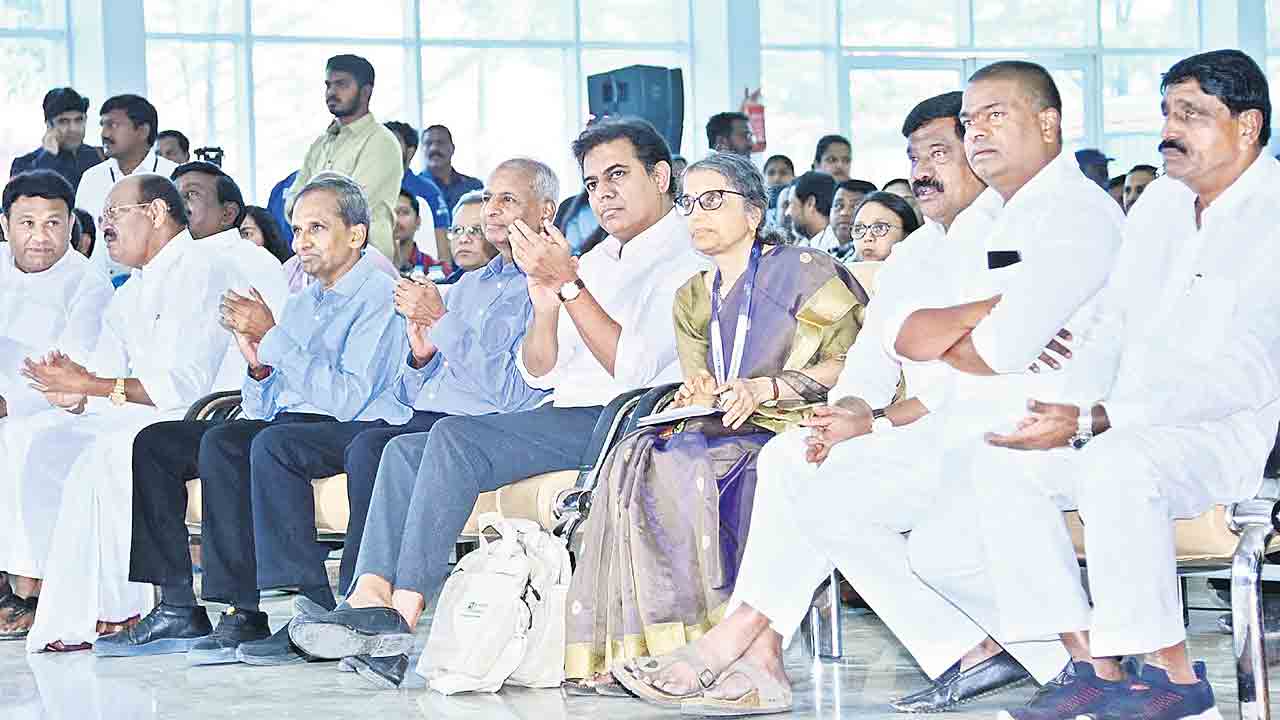 అభివృద్ధి, సంక్షేమమే ప్రభుత్వ ధ్యేయం