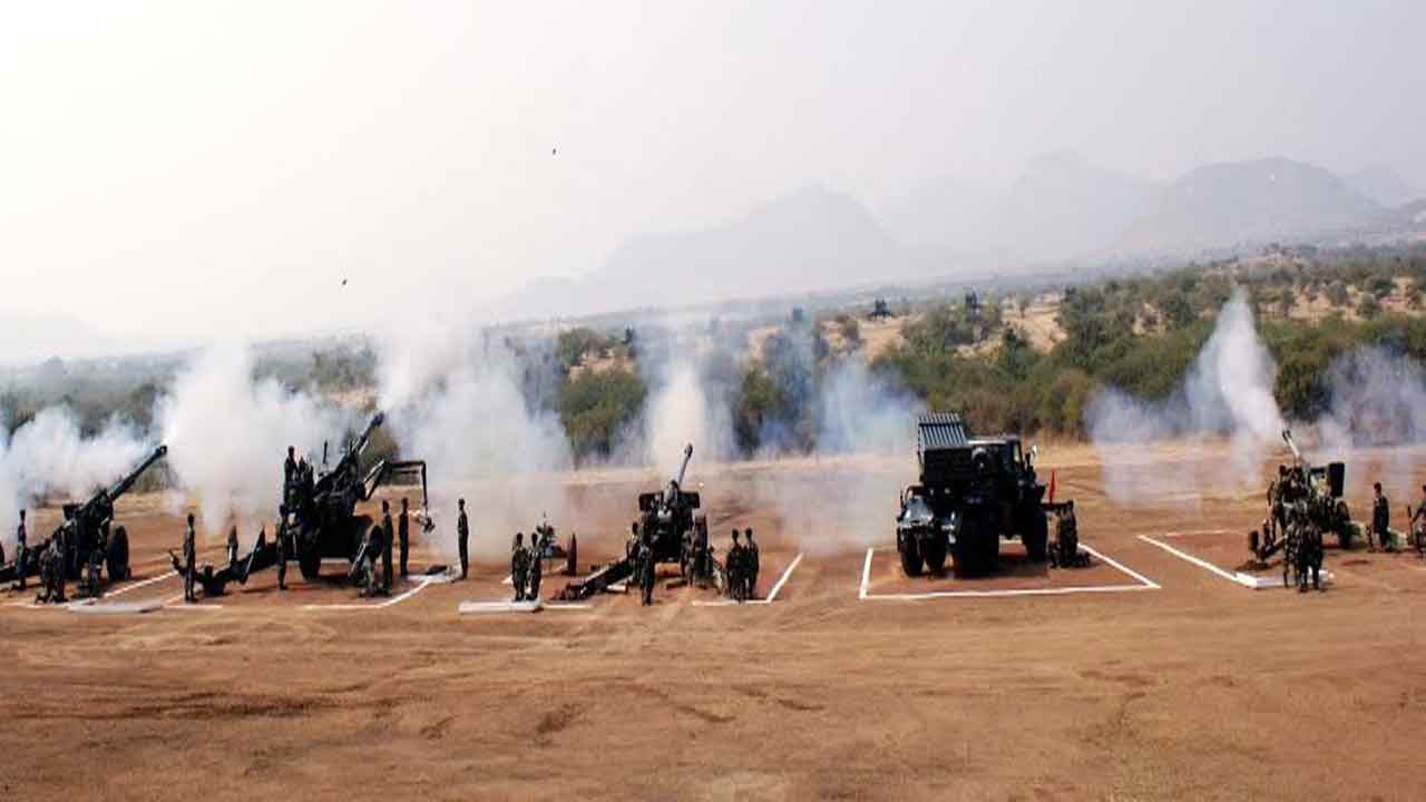 Millitary exercise | ఆర్టిలరీ స్కూల్‌లో సైనిక విన్యాసాలు.. స్వదేశీ ఆయుధాల ప్రదర్శన