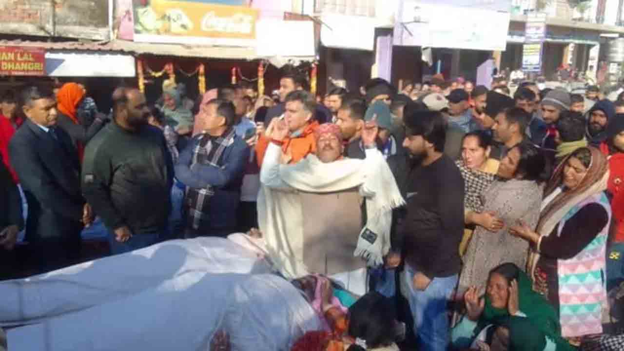 జమ్మూ డాంగ్రీలో ఐఈడీ పేలుడు.. చిన్నారి మృతి