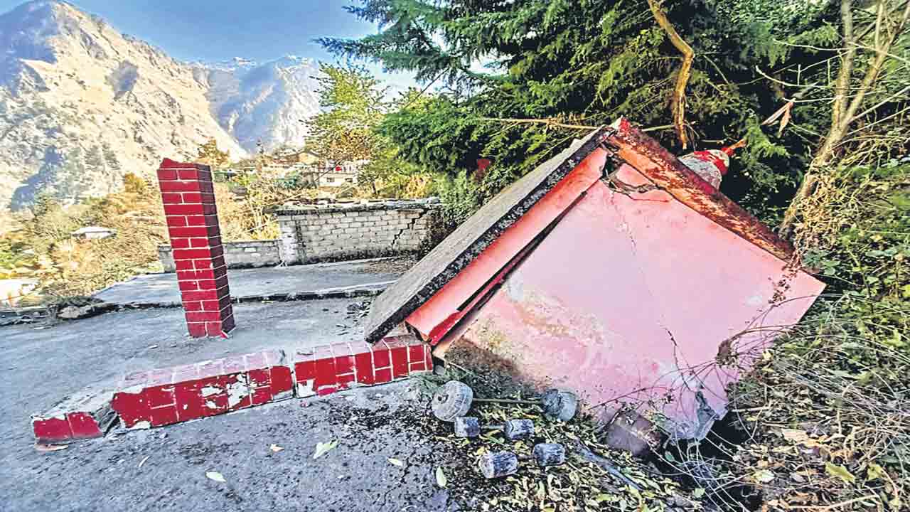 ఏటా 10 సెంటీమీటర్లు కుంగుతున్న జోషీమఠ్‌