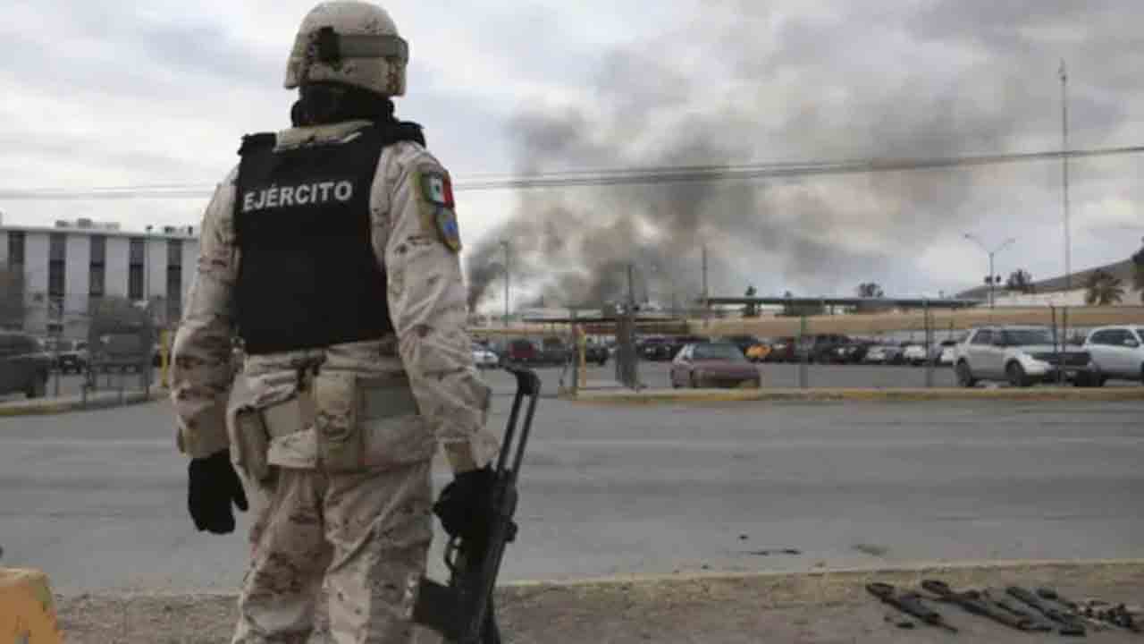 మెక్సికో జైలుపై దుండగుల దాడి.. 14 మంది మృతి