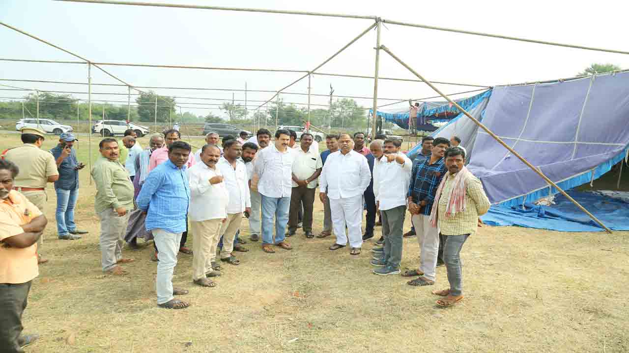 పల్లె దారులకు మహర్దశ