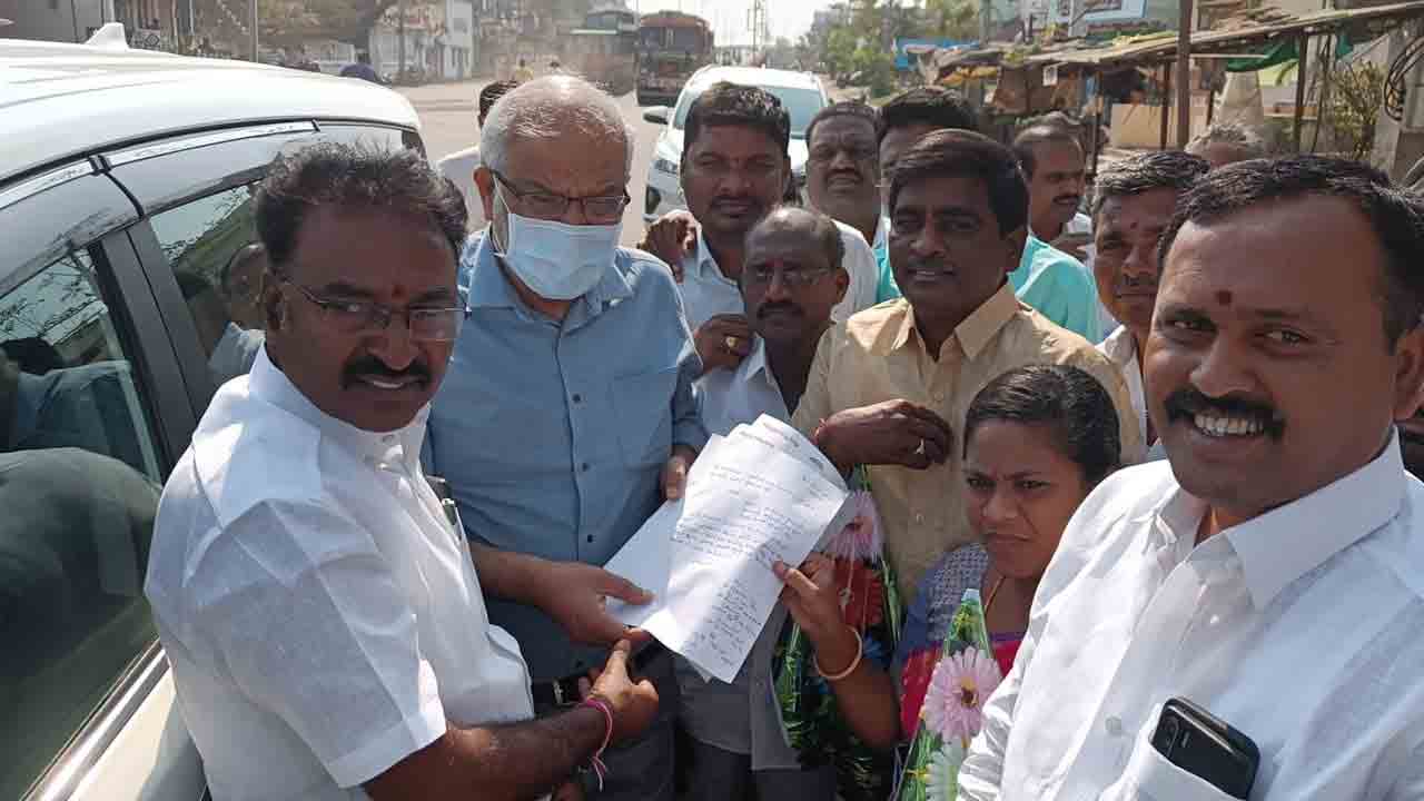 జమ్మికుంటలో ఈఎన్సీ పర్యటన