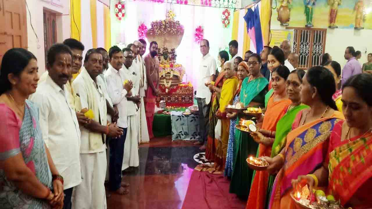 భక్తిశ్రద్ధలతో ముక్కోటి ఏకాదశి