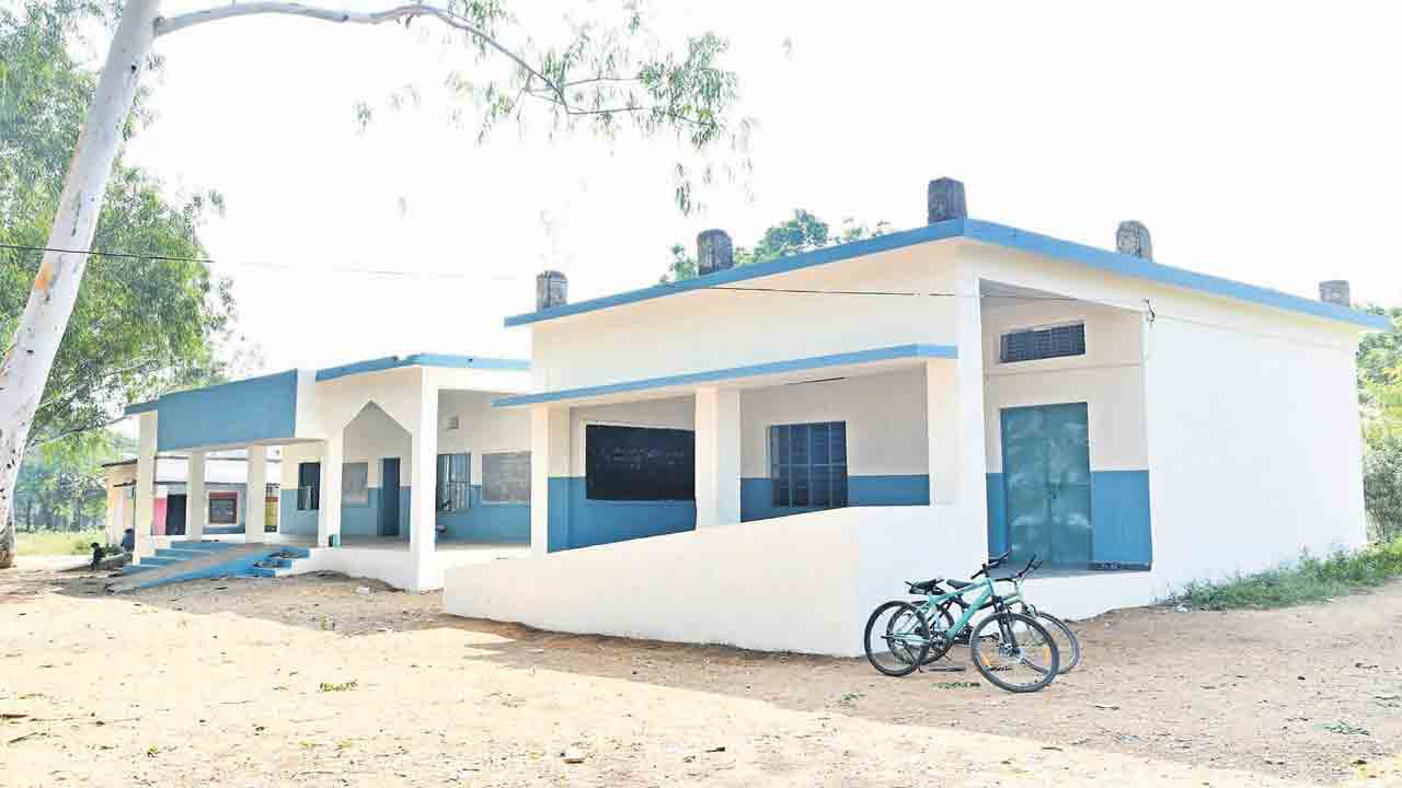 సర్కారు బడుల్లో నవశకం