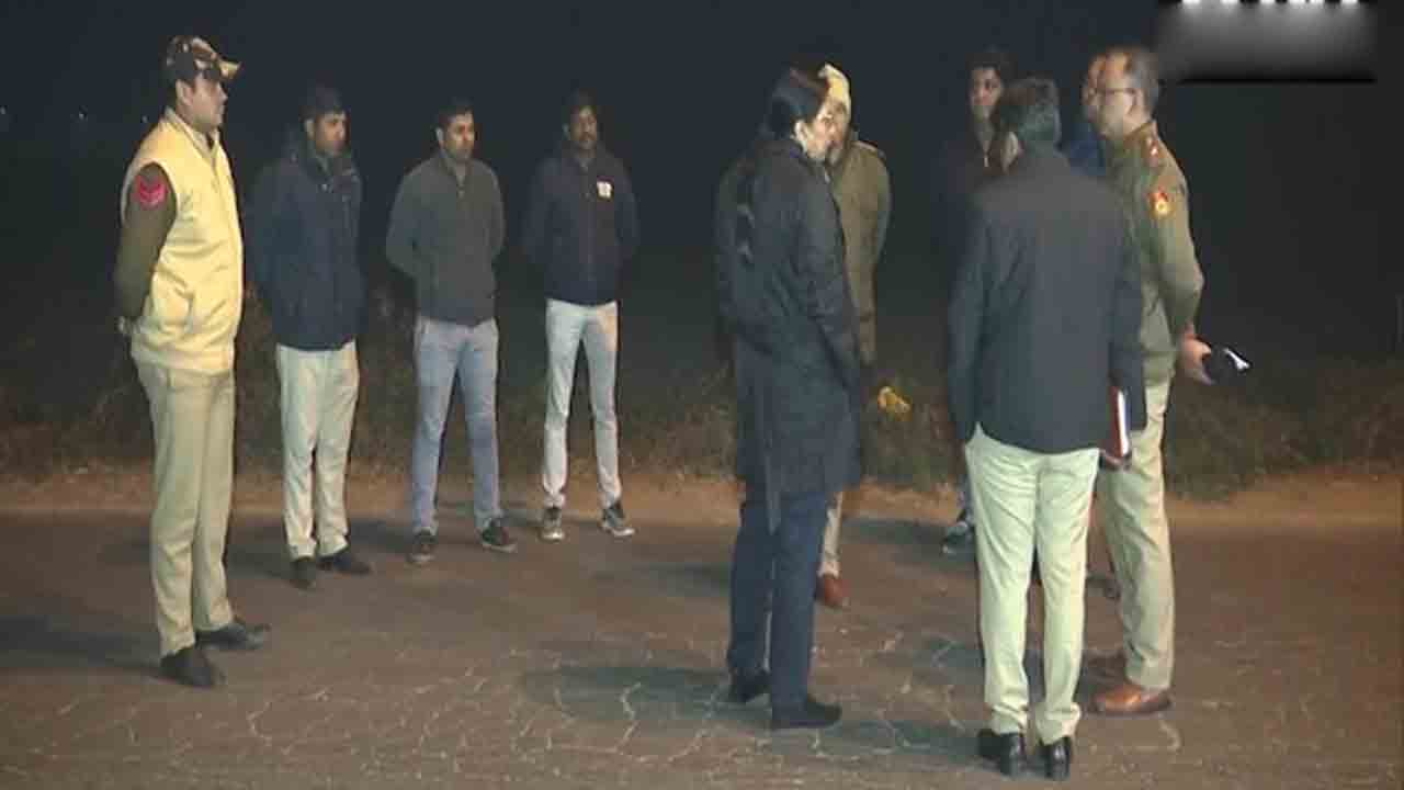 Kanjhawala accident case | పోలీసుల అదుపులో అంజలితో స్కూటీపై వెళ్లిన యువతి