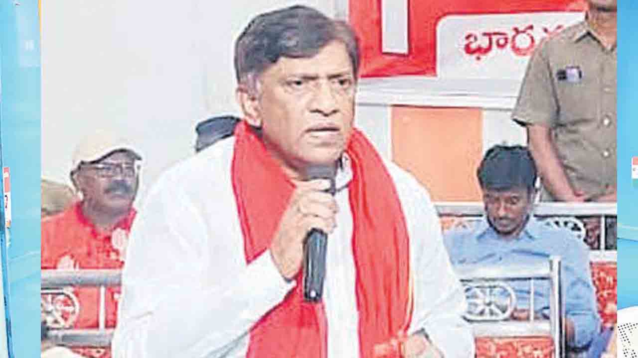 నయా భారత్‌ నిర్మాణం కోసం అడుగులు వేద్దాం