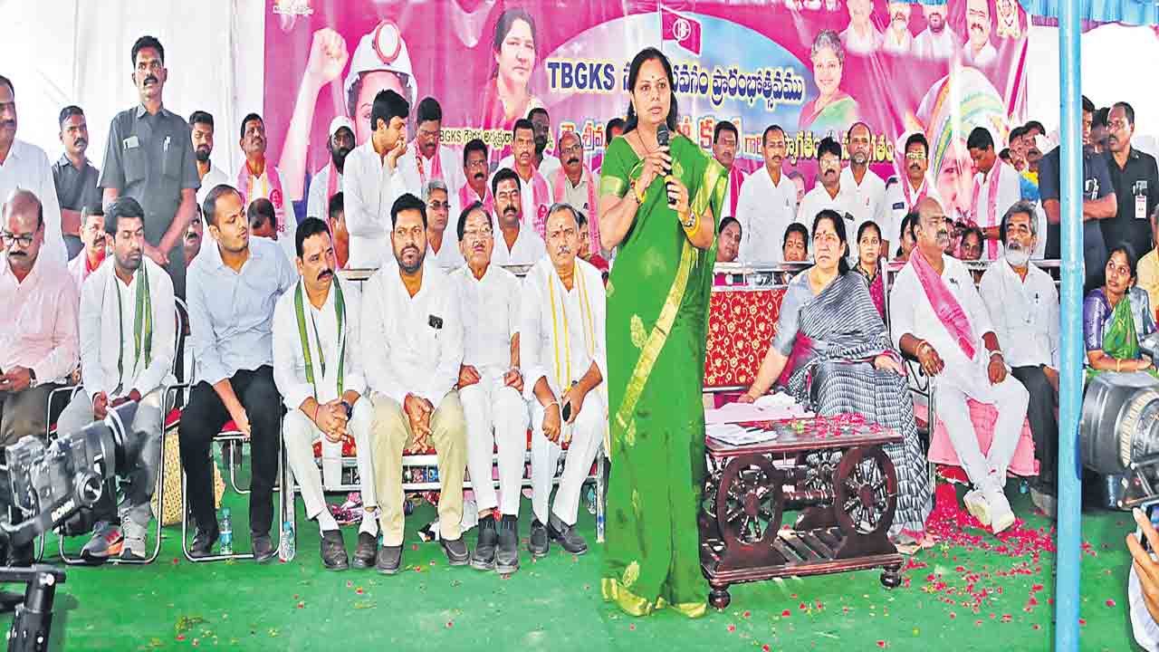 కార్మిక పక్షపాతి కేసీఆర్‌