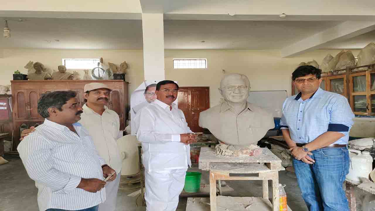 సీఎం కేసీఆర్‌తోనే అభివృద్ధి