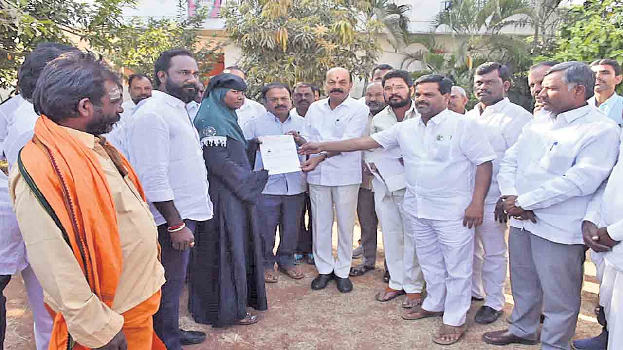 సీఎంఆర్‌ఎఫ్‌ పేదలకు వరం