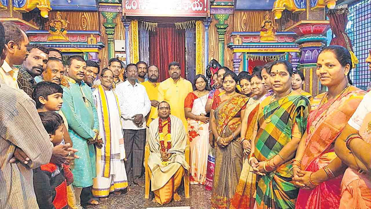 ఆలయాల్లో పూజలు, హోమాలు