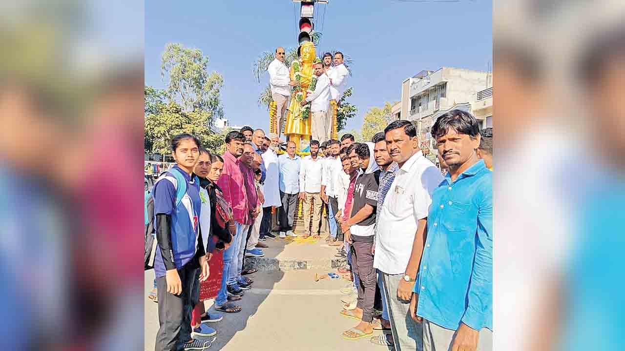 యువతకు స్ఫూర్తి ప్రదాత వివేకానంద