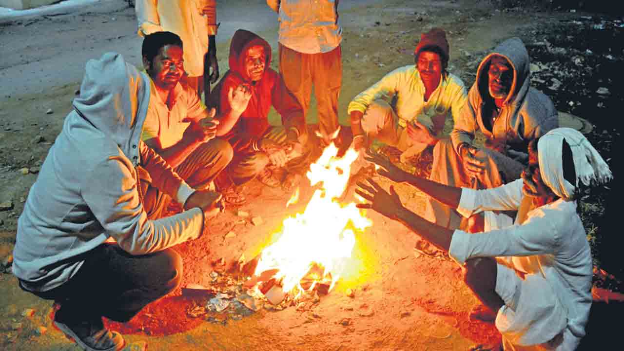 చలి పంజా