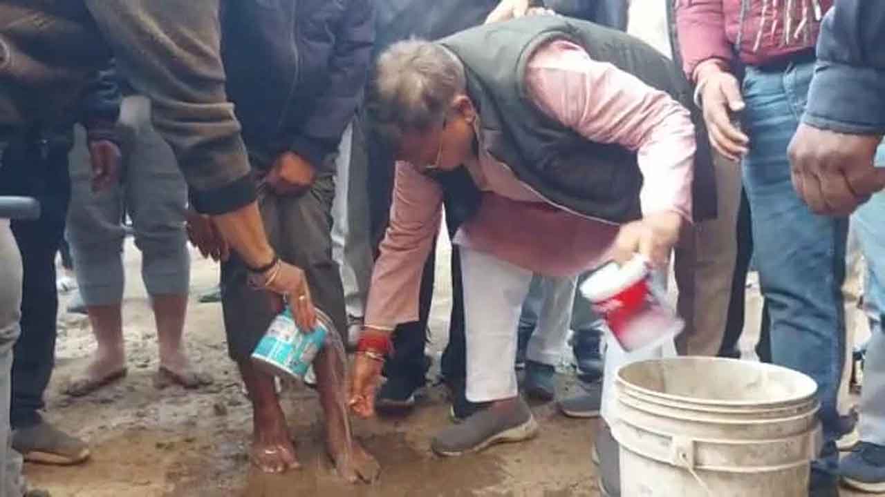 Minister Apology | మధ్యప్రదేశ్‌లో అధ్వానంగా రోడ్లు.. క్షమాపణలు చెప్పిన మంత్రివర్యుడు