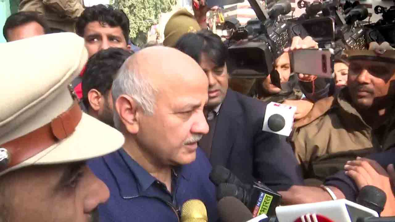 ఢిల్లీలో శాంతిభద్రతలను గాలికి వదిలి ప్రతిపక్షాలపై ప్రతాపమా..?