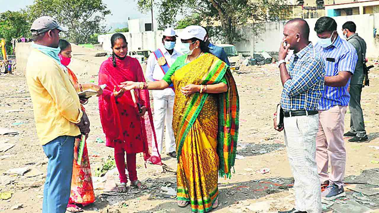 పొడిచెత్తను డీఆర్‌సీలకు తరలించాలి