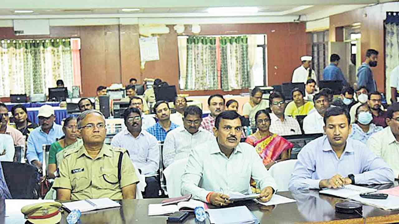 కంటివెలుగు సజావుగా నిర్వహించాలి