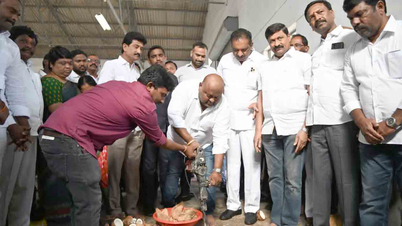 కరీంనగర్ వైద్య కళాశాలలో ఆగస్ట్ నుంచి ప్రవేశాలు : మంత్రి గంగుల