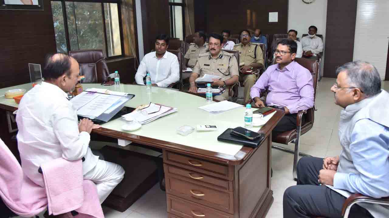 అగ్ని ప్రమాదాలపై హోంమంత్రి ఉన్నతస్థాయి సమీక్ష సమావేశం