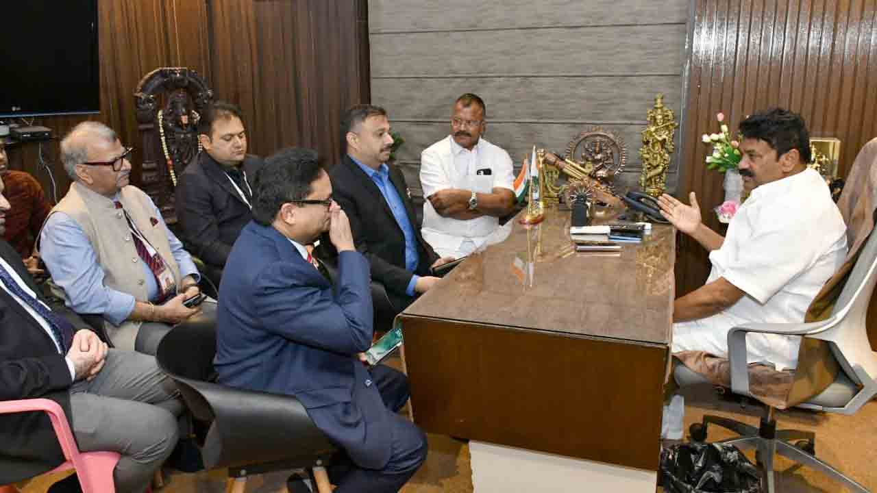 పెట్టుబడులకు తెలంగాణ అన్ని రకాలుగా అనుకూలం : మంత్రి తలసాని