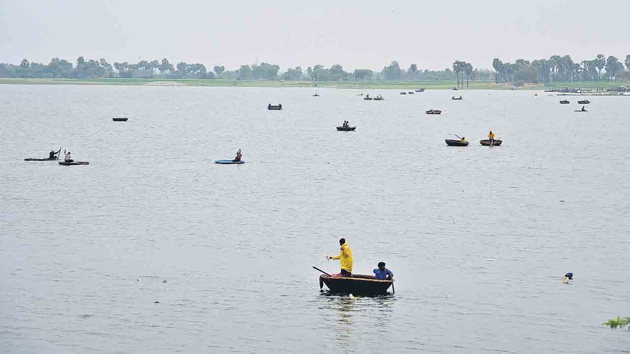 తెలంగాణలో చేపల చెరువులు
