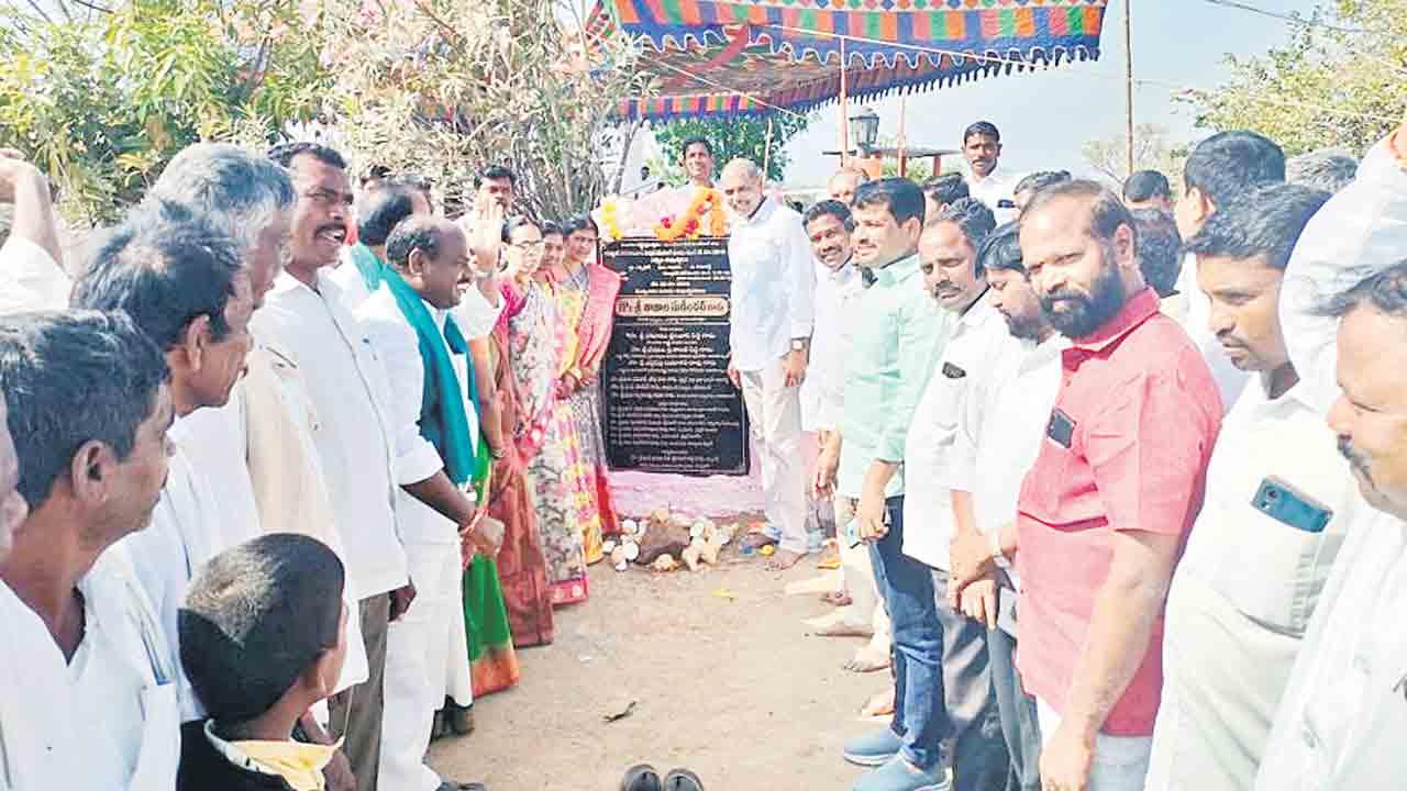 కేసీఆర్‌ పాలనకు దేశమే ఫిదా