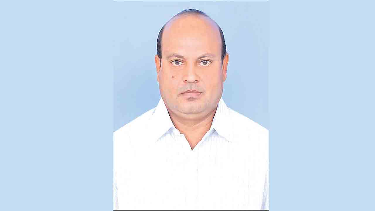 పశుగణాభివృద్ధి సంస్థ ఏడీ ఆత్మహత్య