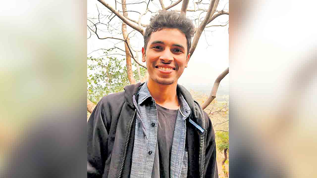 అమెరికాలో తెలుగు విద్యార్థులపై కాల్పులు