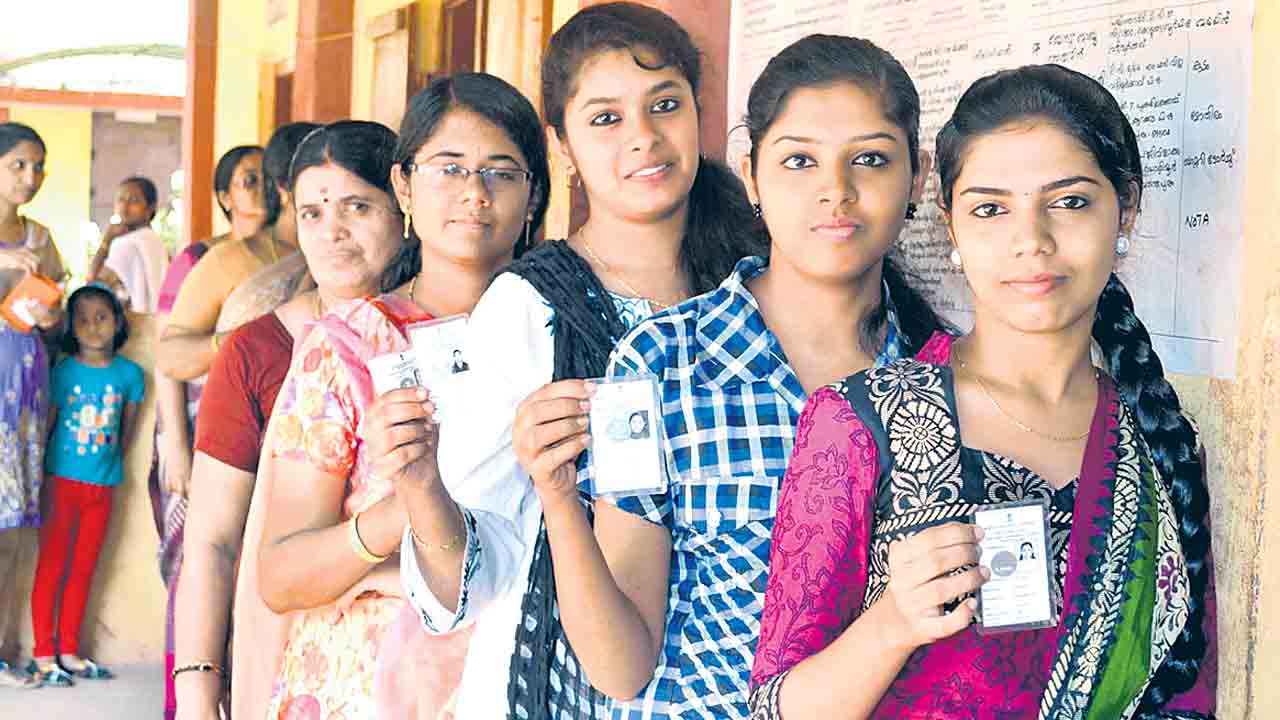 ఓటుతోనే ప్రజాస్వామ్య పరిరక్షణ