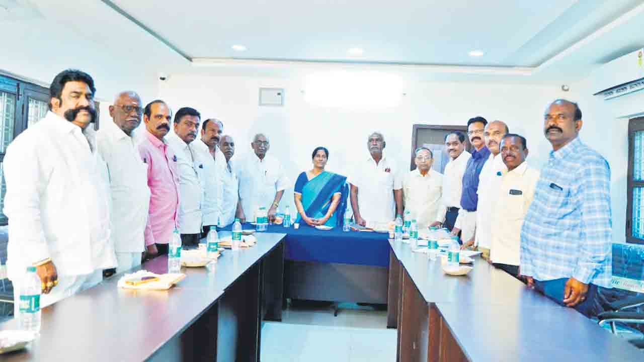 కమ్మ సంఘం జిల్లా అధ్యక్షురాలిగా అప్పనేని లక్ష్మి