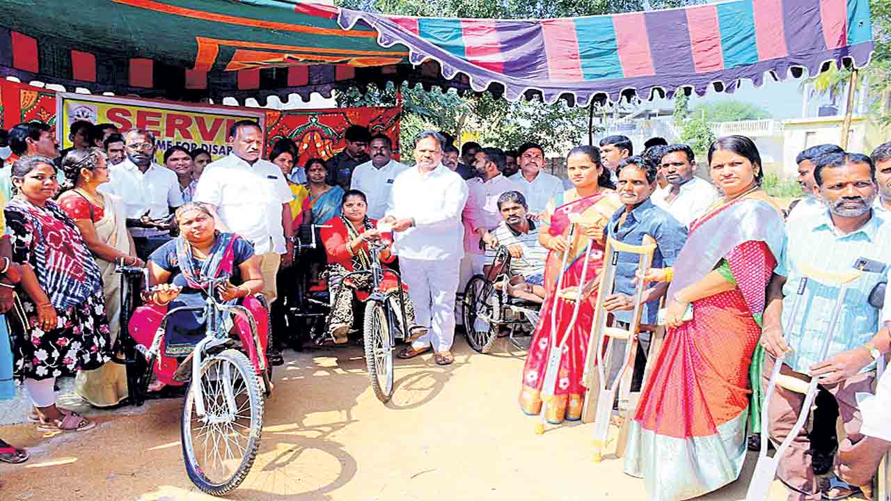 గ్రామాల అభివృద్ధికి భారీగా నిధులు