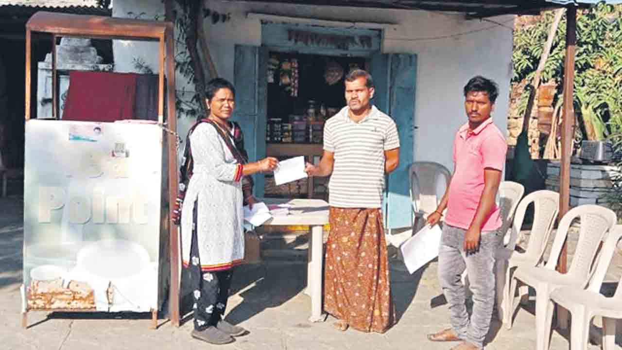 లక్ష్యందిశగా…