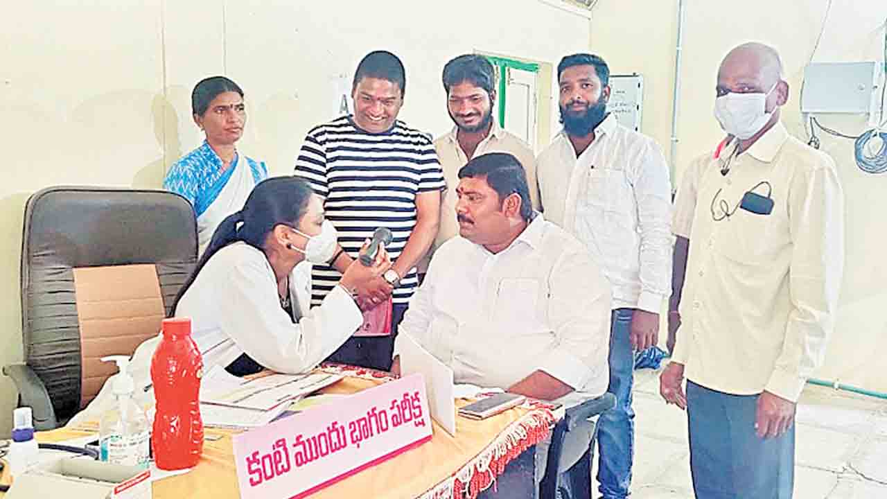 వెలుగు నిండుగా..