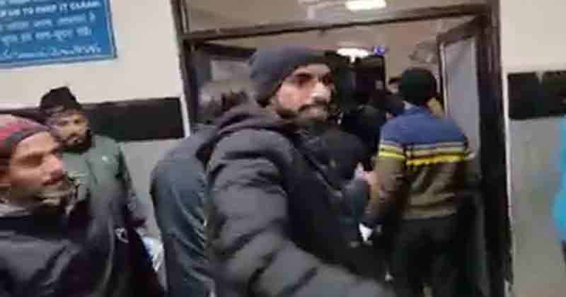 రాజౌరీలో ముష్కరులు కాల్పులు.. ముగ్గురు పౌరుల మృతి..!