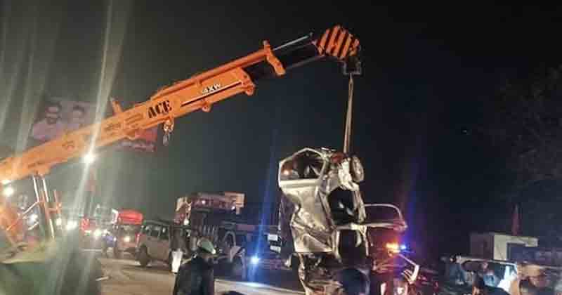 ఉన్నావ్‌లో ఘోర రోడ్డు ప్రమాదం.. తల్లీ కూతురు సహా ఆరుగురు మృతి