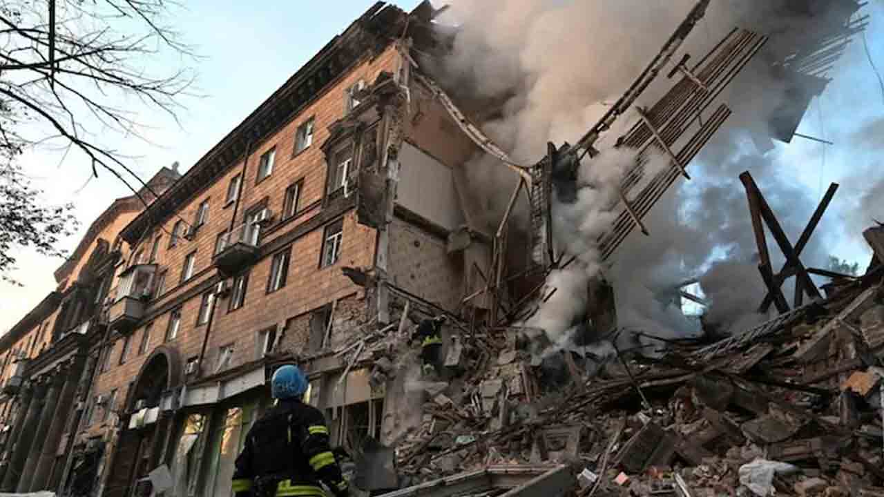 కాల్పుల విరమణ ప్రకటించిన గంటల్లోనే ఉక్రెయిన్‌పై విరుచుకుపడిన రష్యా