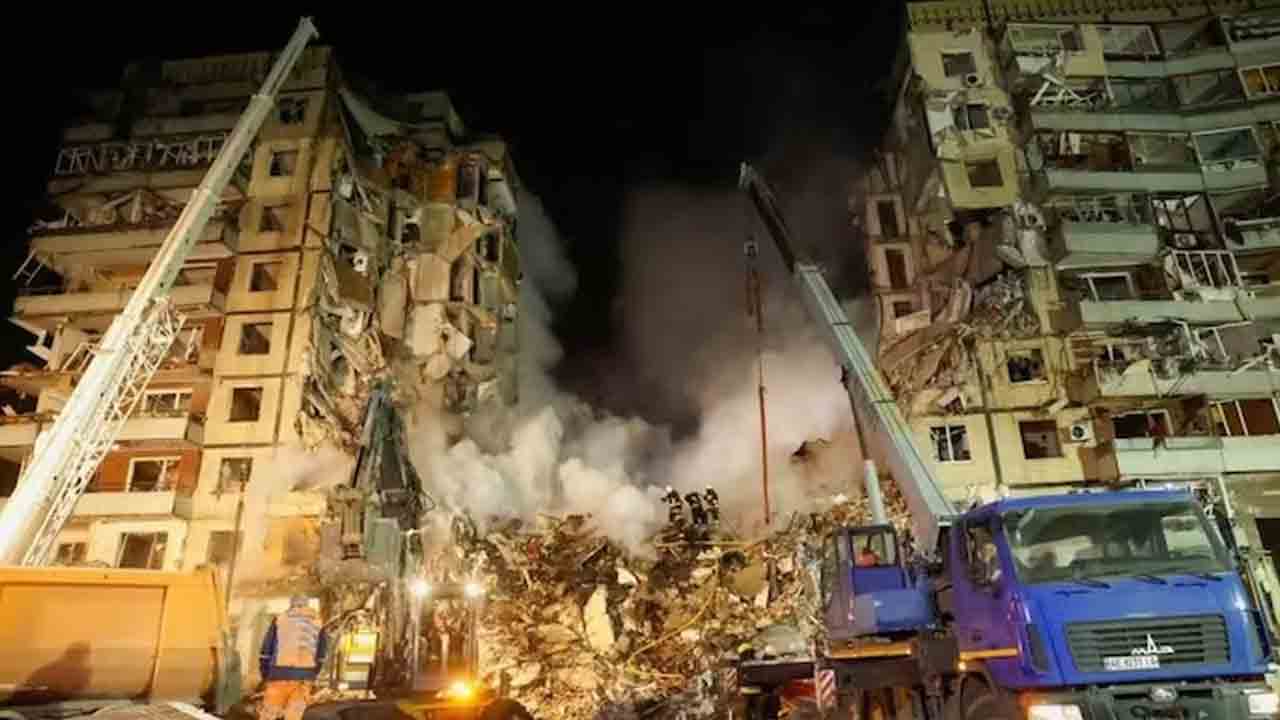 ఉక్రెయిన్‌పై మరోసారి విరుచుకుపడిన రష్యా.. 12 మంది మృతి