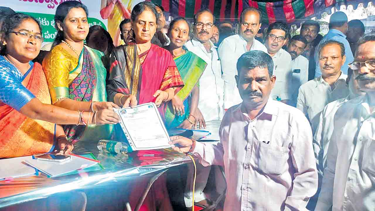 ఫార్మాసిటీ ఏర్పాటుతో ఉపాధి అవకాశాలు