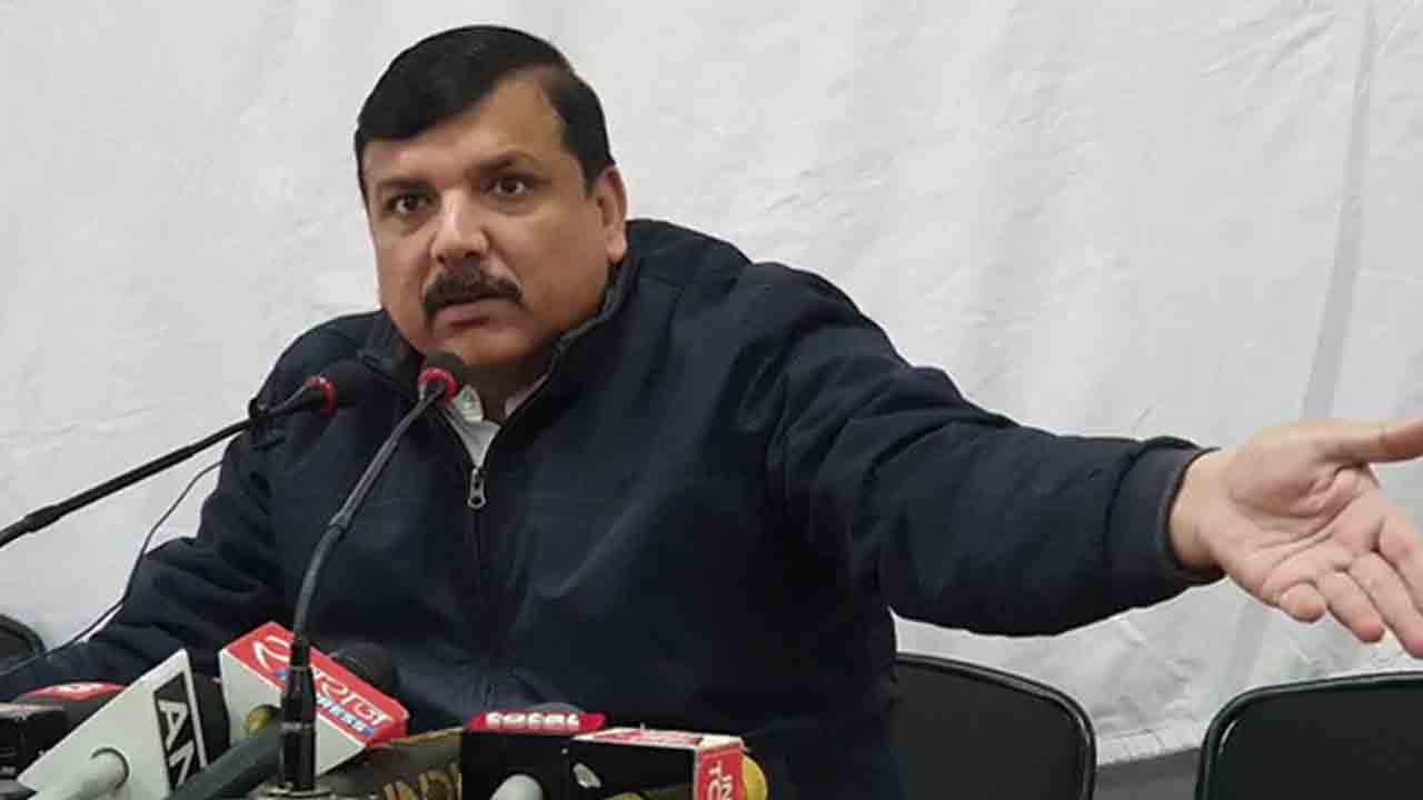 AAP | బీజేపీకి పిచ్చెక్కిన‌ట్లుంది.. క‌విత‌కు ఈడీ నోటీసుల‌పై ఆప్ ఫైర్