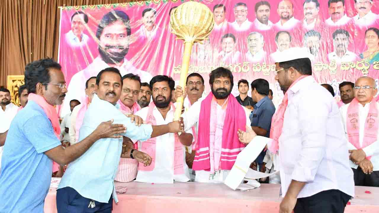 ప్రతి ఇంటా.. కేసీఆర్‌ మాట వినాలి