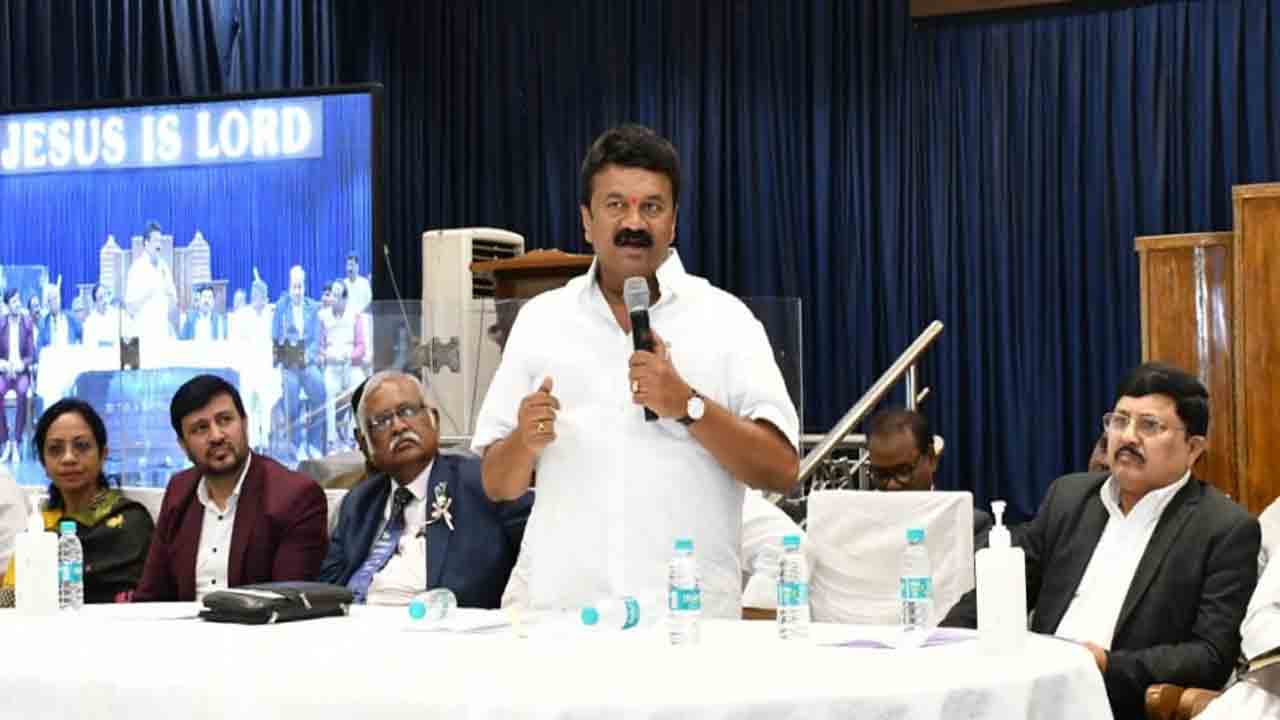 అన్ని వర్గాల సంక్షేమానికి ప్రభుత్వం కృషి : మంత్రి తలసాని